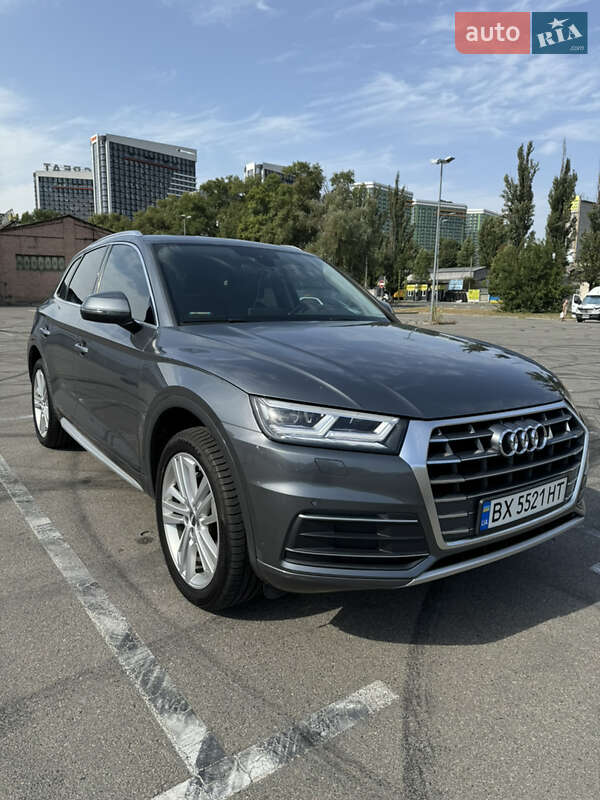 Внедорожник / Кроссовер Audi Q5 2017 в Киеве