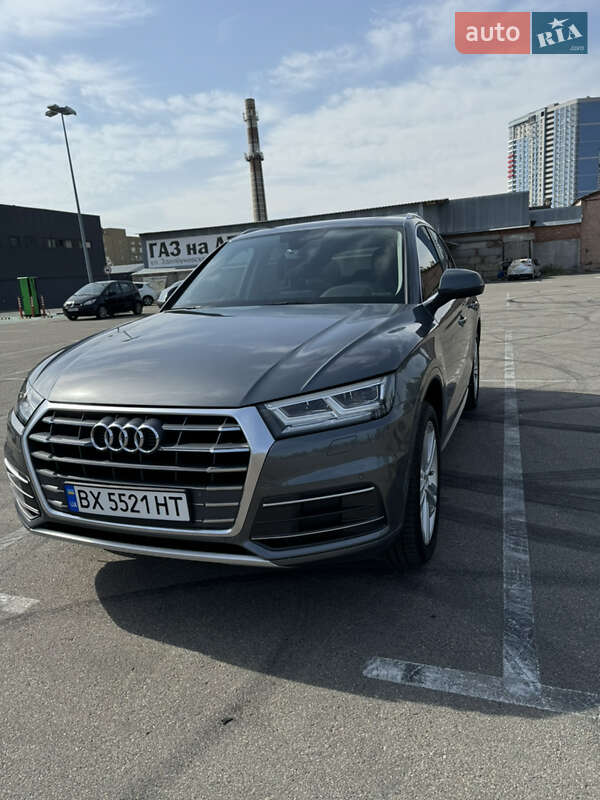 Внедорожник / Кроссовер Audi Q5 2017 в Киеве