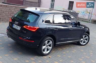 Внедорожник / Кроссовер Audi Q5 2015 в 