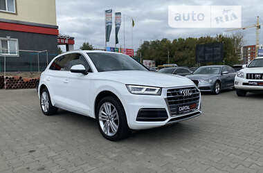 Позашляховик / Кросовер Audi Q5 2017 в Луцьку