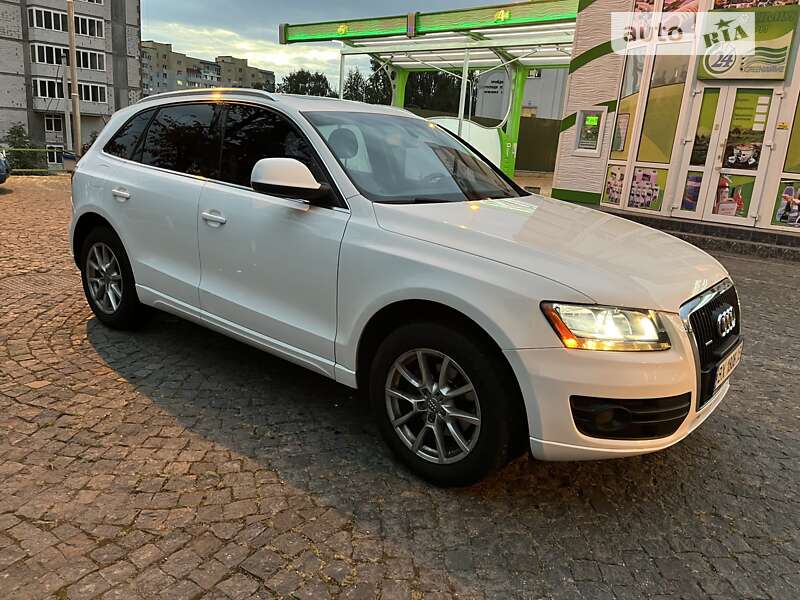 Внедорожник / Кроссовер Audi Q5 2010 в Хмельницком