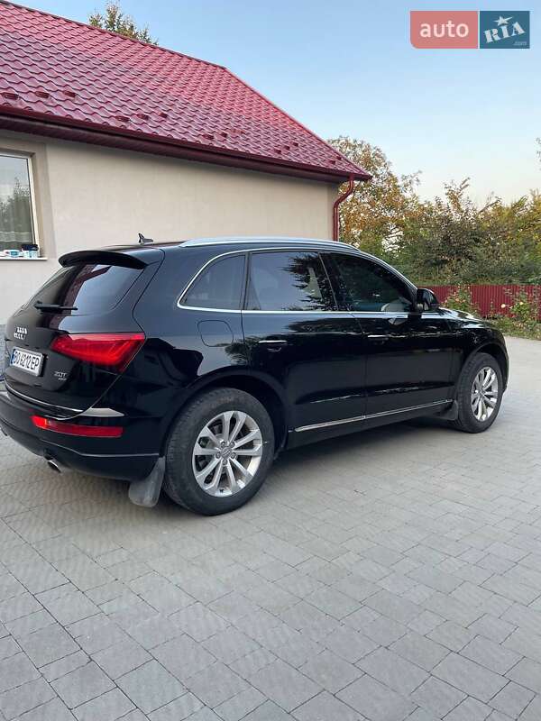 Внедорожник / Кроссовер Audi Q5 2015 в Почаеве