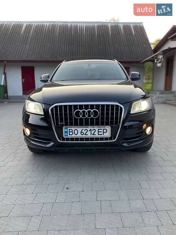 Внедорожник / Кроссовер Audi Q5 2015 в Почаеве