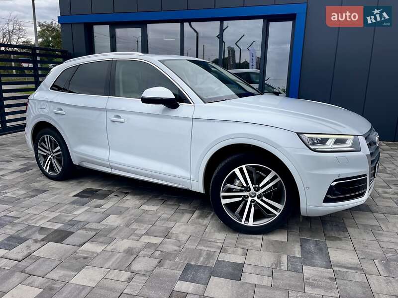 Внедорожник / Кроссовер Audi Q5 2019 в Ровно