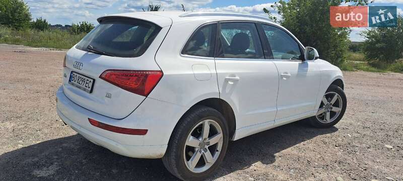 Внедорожник / Кроссовер Audi Q5 2011 в Збараже