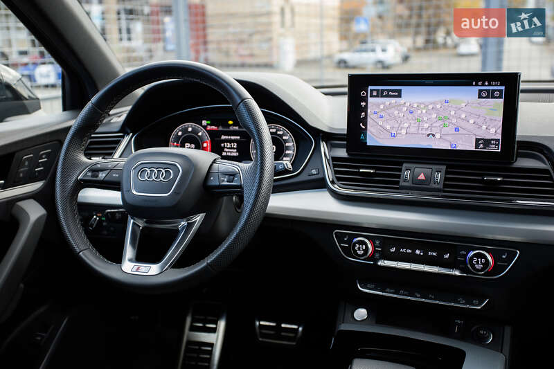 Внедорожник / Кроссовер Audi Q5 2020 в Киеве
