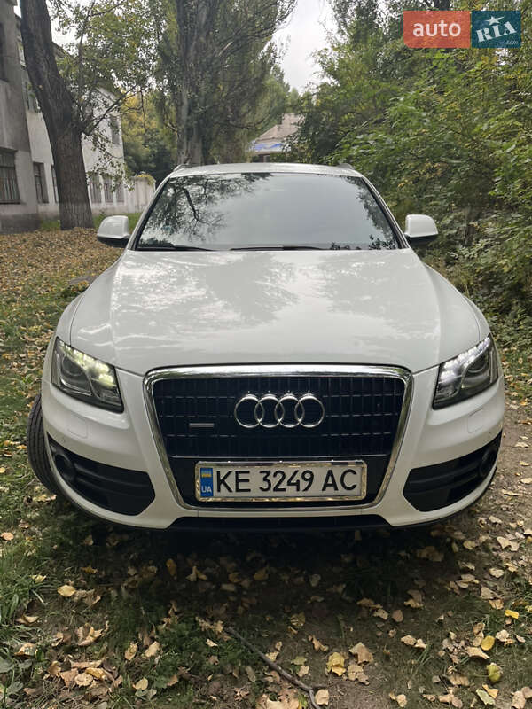 Позашляховик / Кросовер Audi Q5 2009 в Кам'янському