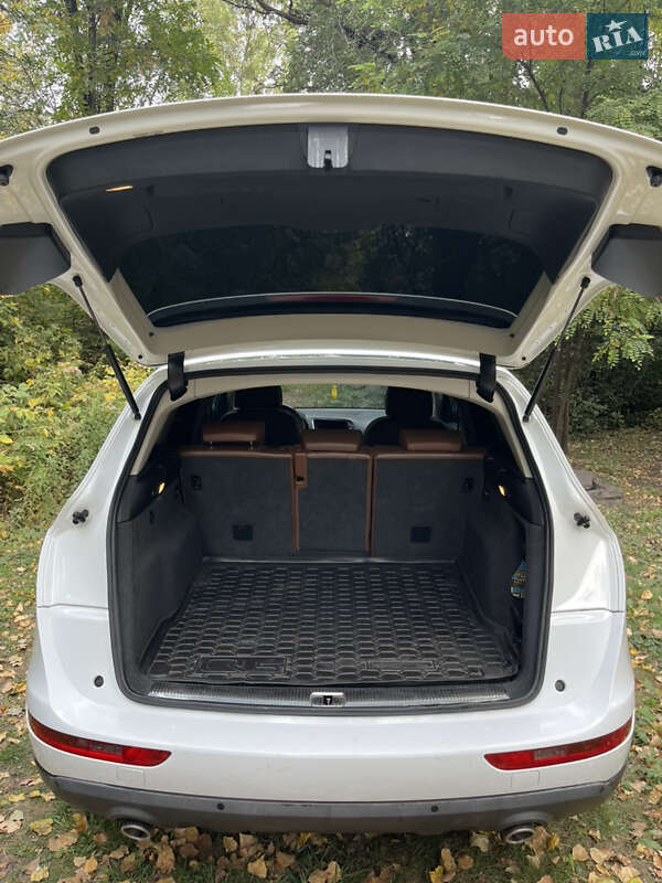 Позашляховик / Кросовер Audi Q5 2009 в Кам'янському