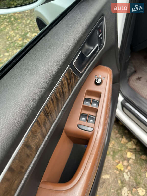 Позашляховик / Кросовер Audi Q5 2009 в Кам'янському