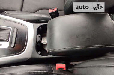 Внедорожник / Кроссовер Audi Q5 2011 в 