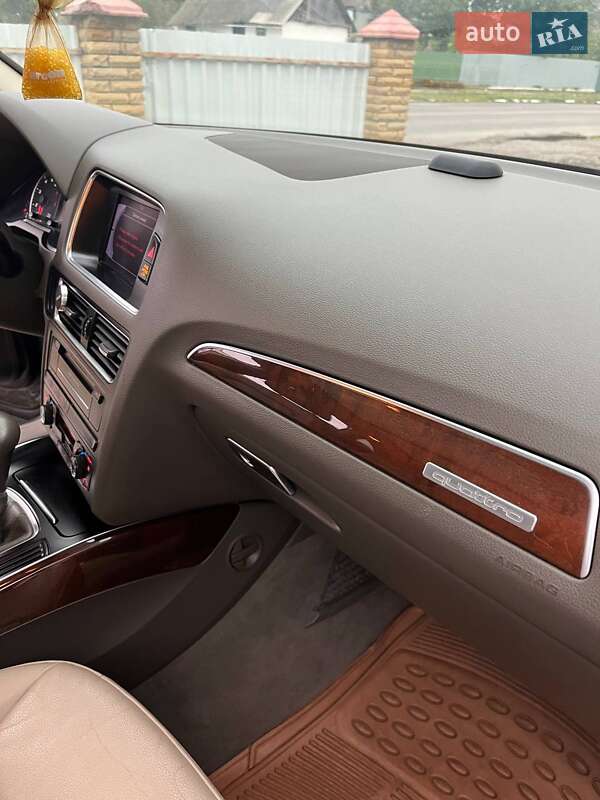 Позашляховик / Кросовер Audi Q5 2011 в Тетієві