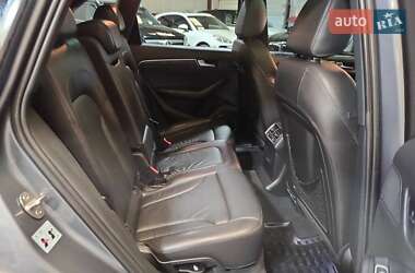 Внедорожник / Кроссовер Audi Q5 2016 в 