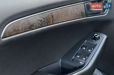 Внедорожник / Кроссовер Audi Q5 2010 в 