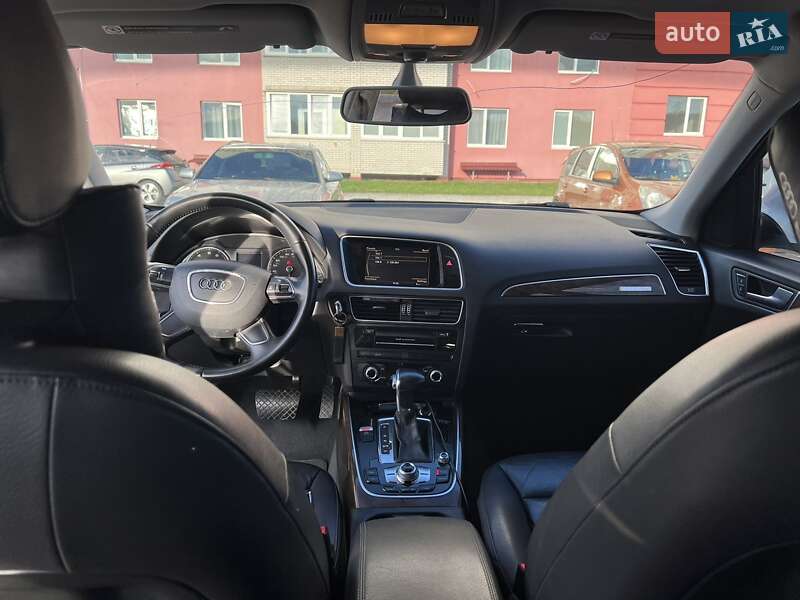 Позашляховик / Кросовер Audi Q5 2015 в Вінниці