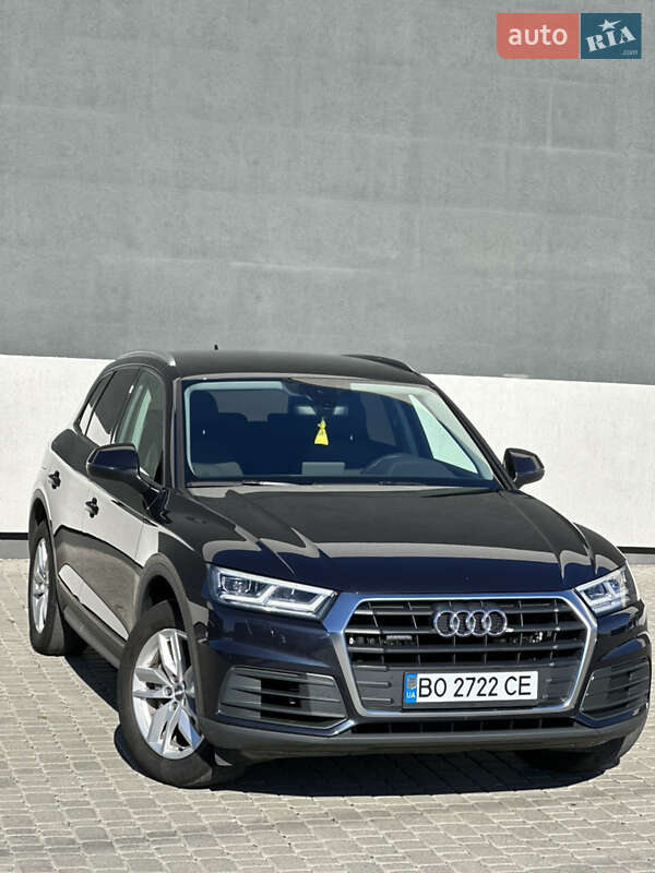 Внедорожник / Кроссовер Audi Q5 2018 в Тернополе