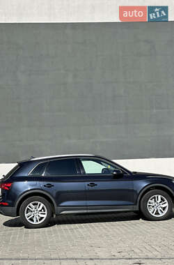 Внедорожник / Кроссовер Audi Q5 2018 в Тернополе