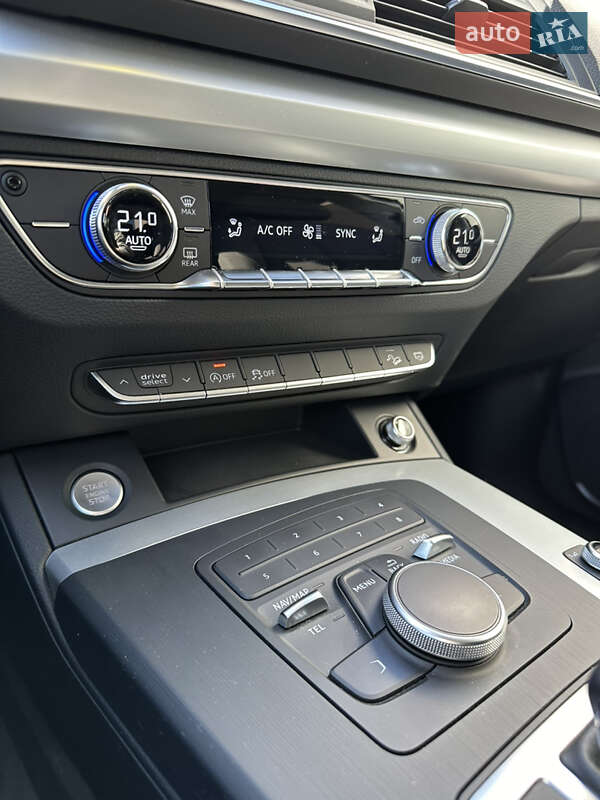 Внедорожник / Кроссовер Audi Q5 2018 в Тернополе