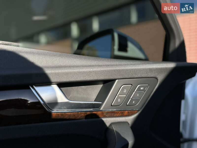 Внедорожник / Кроссовер Audi Q5 2018 в Львове