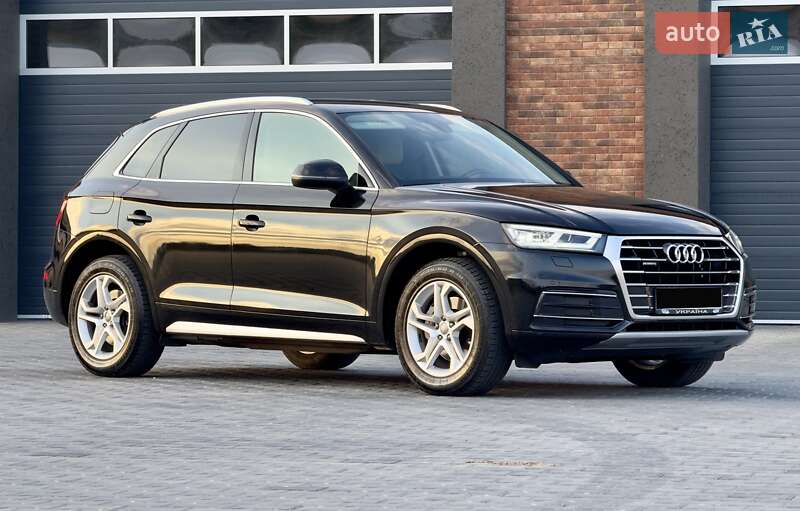 Внедорожник / Кроссовер Audi Q5 2019 в 