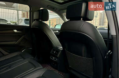 Внедорожник / Кроссовер Audi Q5 2021 в Киеве