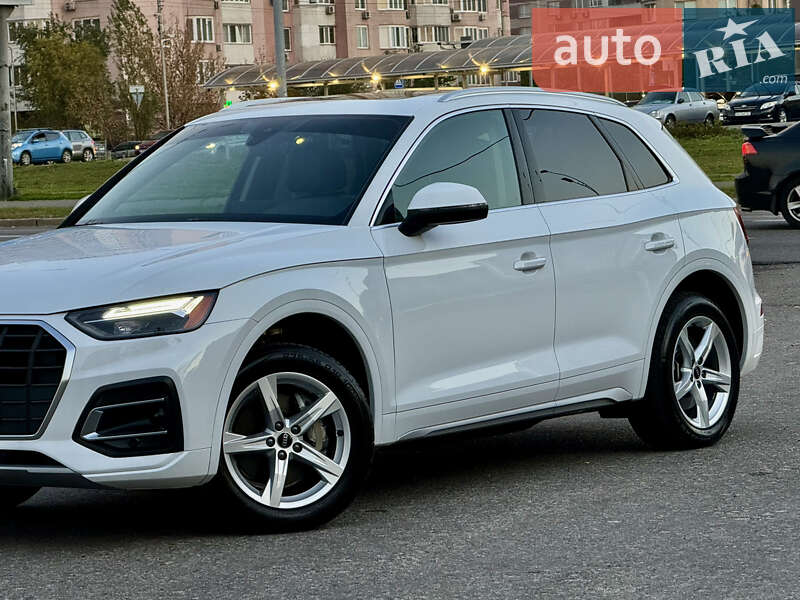 Внедорожник / Кроссовер Audi Q5 2021 в Киеве