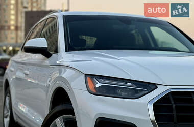 Внедорожник / Кроссовер Audi Q5 2021 в Киеве