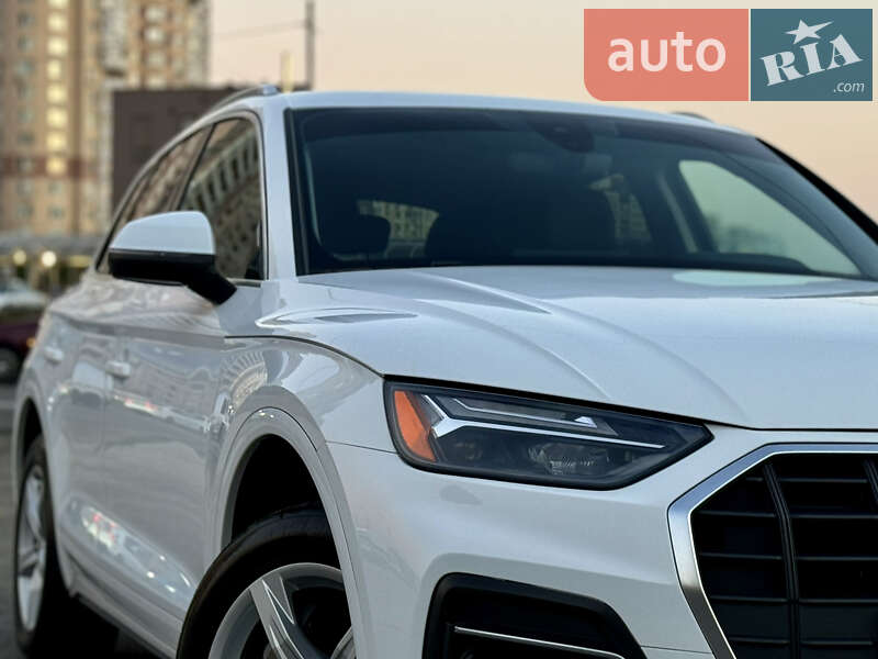 Внедорожник / Кроссовер Audi Q5 2021 в Киеве