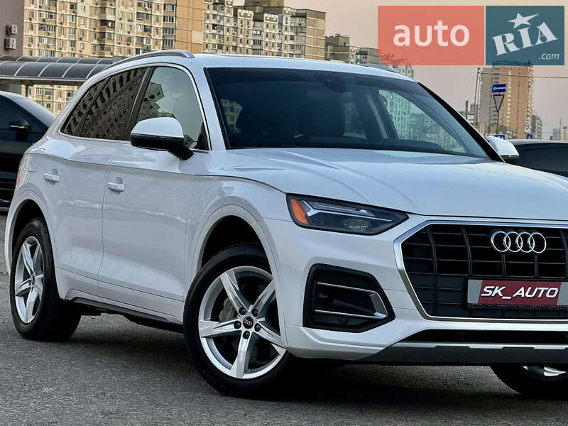 Внедорожник / Кроссовер Audi Q5 2021 в Киеве