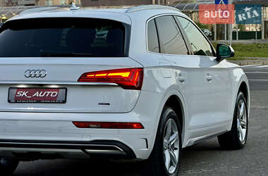 Внедорожник / Кроссовер Audi Q5 2021 в Киеве