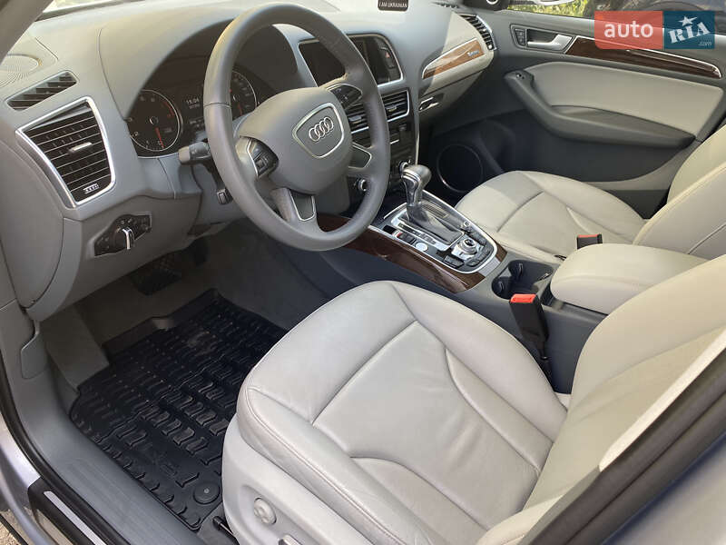 Внедорожник / Кроссовер Audi Q5 2016 в Полтаве