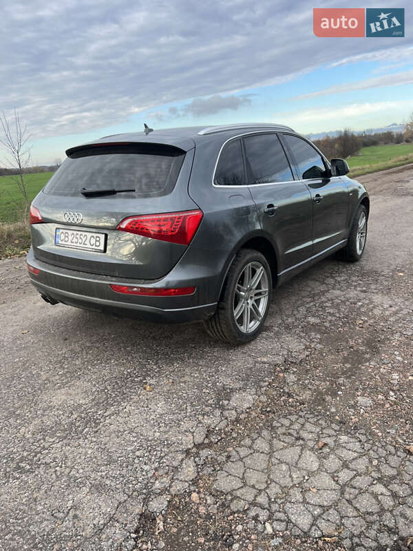Позашляховик / Кросовер Audi Q5 2011 в Варві