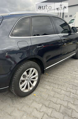 Внедорожник / Кроссовер Audi Q5 2012 в 