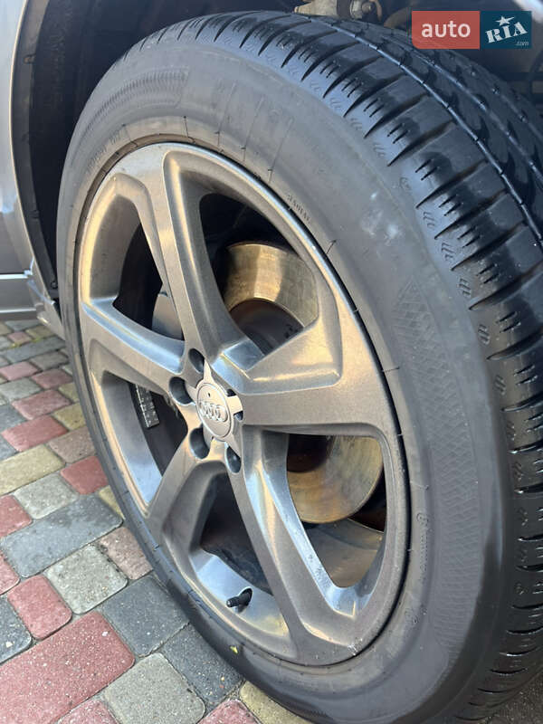Позашляховик / Кросовер Audi Q5 2013 в Луцьку