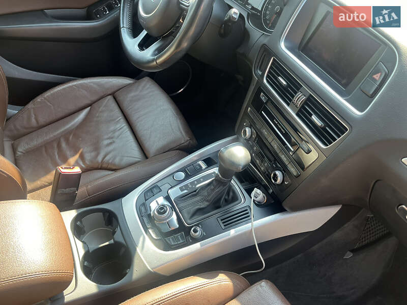 Позашляховик / Кросовер Audi Q5 2013 в Луцьку