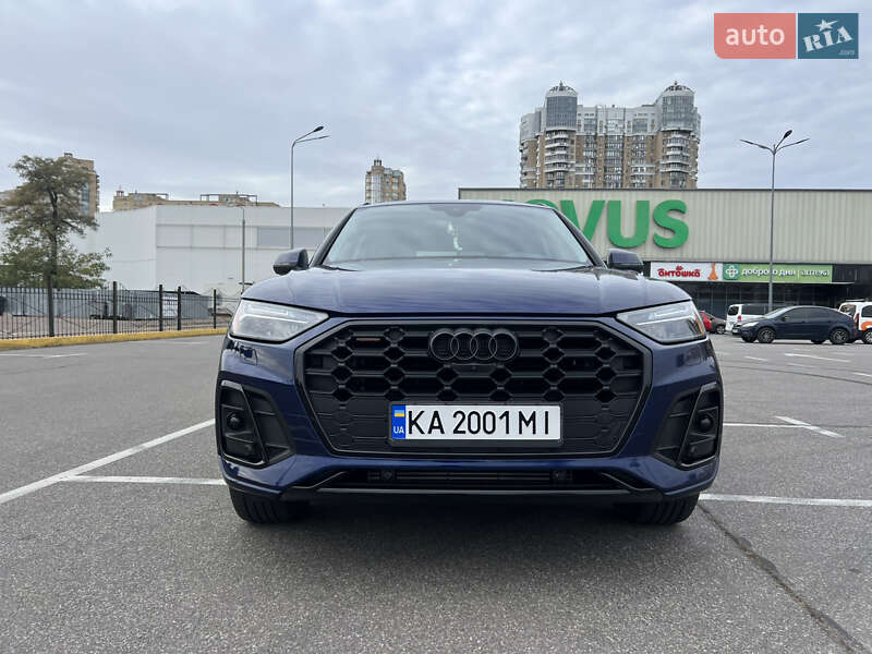 Позашляховик / Кросовер Audi Q5 2022 в Києві