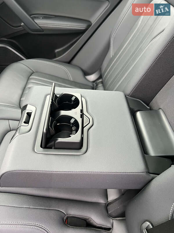 Позашляховик / Кросовер Audi Q5 2022 в Києві
