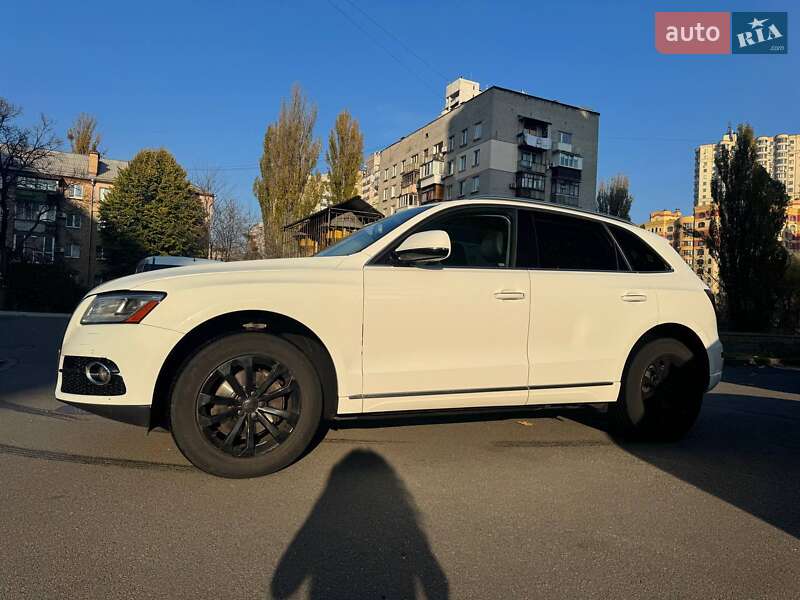 Позашляховик / Кросовер Audi Q5 2016 в Києві