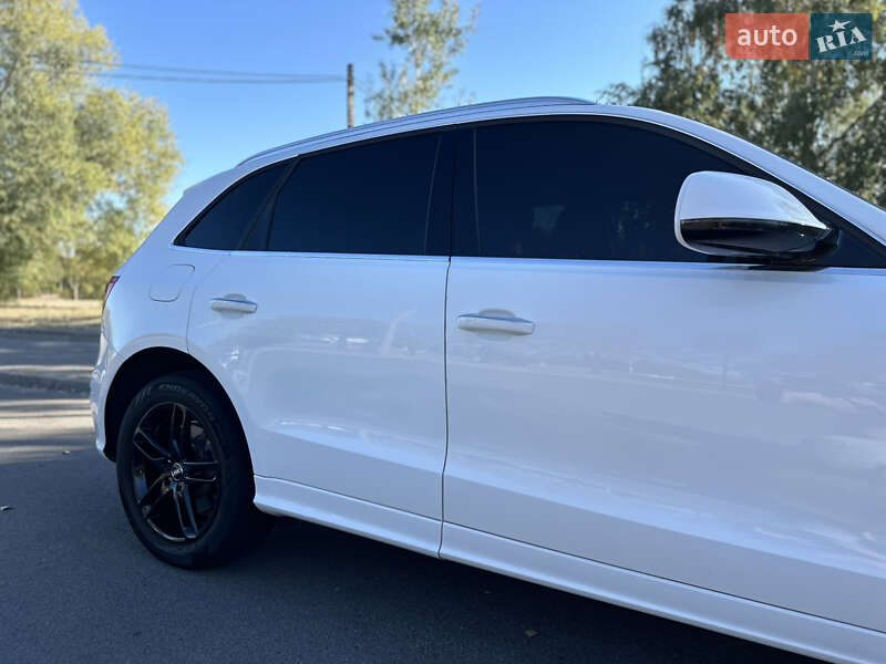 Внедорожник / Кроссовер Audi Q5 2015 в Днепре