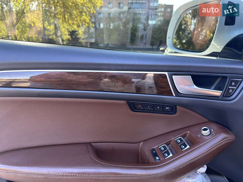 Внедорожник / Кроссовер Audi Q5 2015 в Днепре