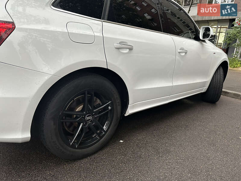 Внедорожник / Кроссовер Audi Q5 2015 в Днепре