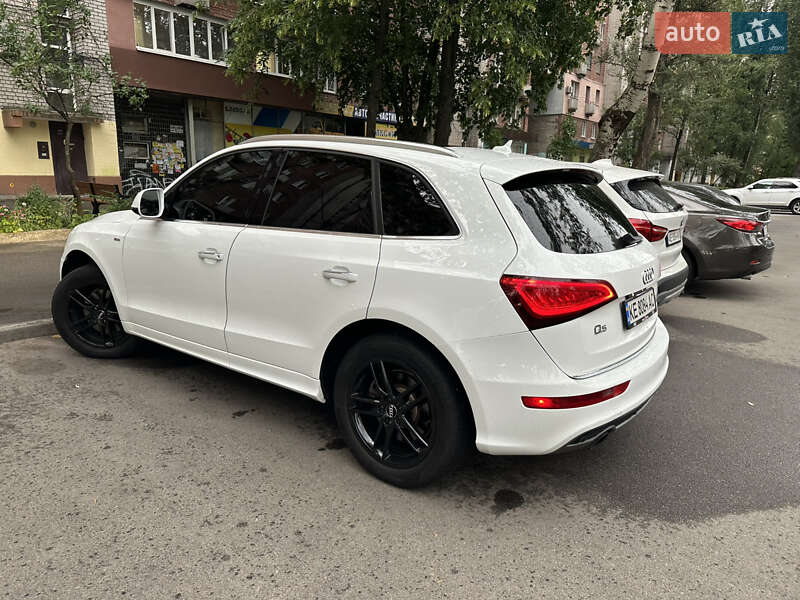 Внедорожник / Кроссовер Audi Q5 2015 в Днепре