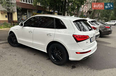 Внедорожник / Кроссовер Audi Q5 2015 в 