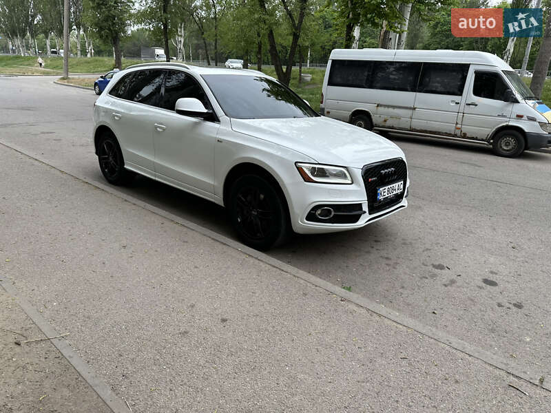 Внедорожник / Кроссовер Audi Q5 2015 в Днепре