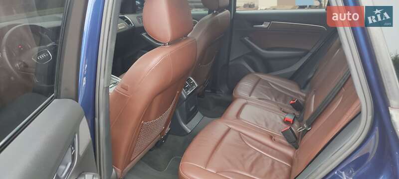 Внедорожник / Кроссовер Audi Q5 2012 в Березному