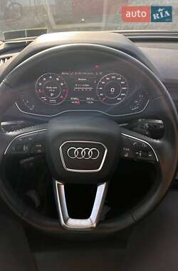 Внедорожник / Кроссовер Audi Q5 2018 в 