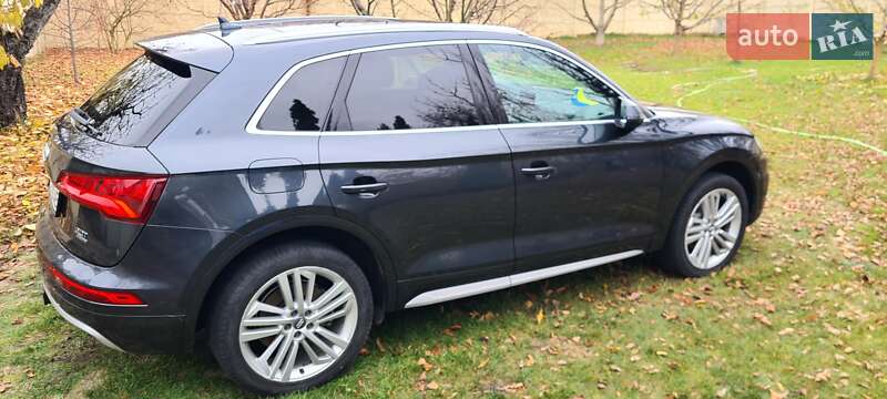 Внедорожник / Кроссовер Audi Q5 2018 в Днепре