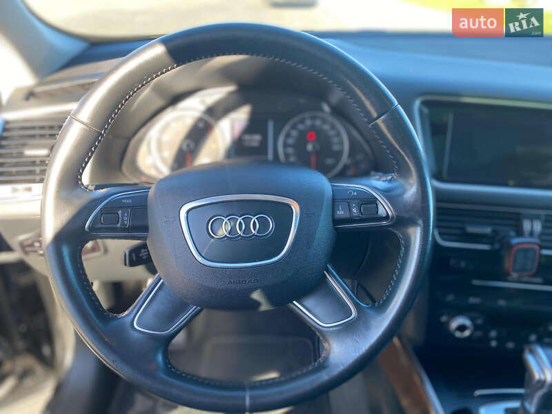 Внедорожник / Кроссовер Audi Q5 2015 в Киеве
