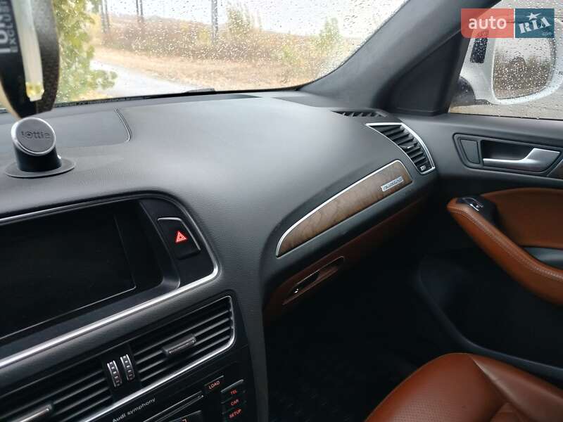 Позашляховик / Кросовер Audi Q5 2012 в Києві