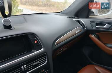 Внедорожник / Кроссовер Audi Q5 2012 в 