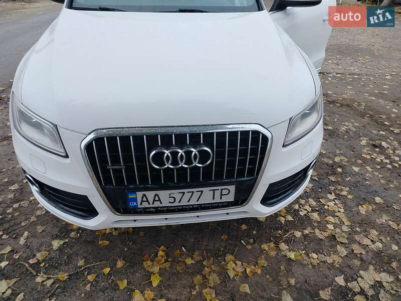 Позашляховик / Кросовер Audi Q5 2012 в Києві